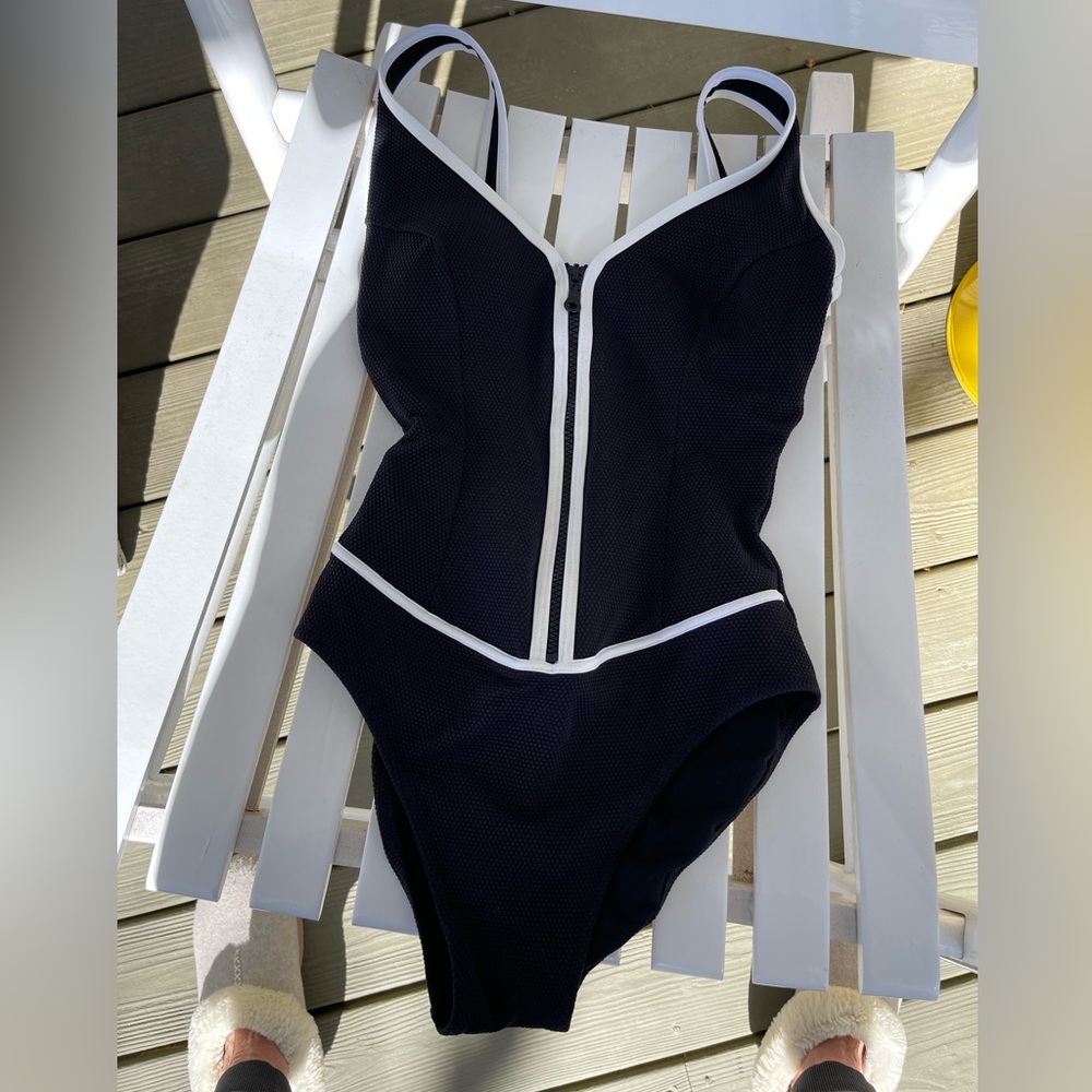 Profile by Gottex Front Zip Suit
